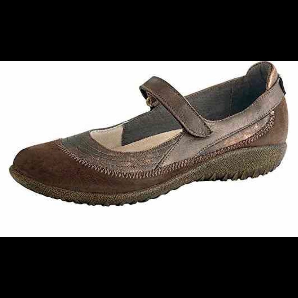 NWOT Naot Kirei Mary Jane Flat SZ 12/EU 43